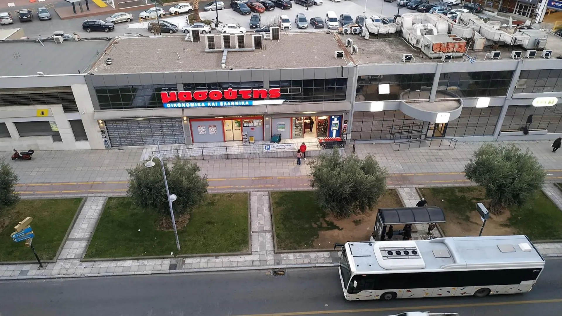 Atelier Poly - Two Bedroom Apartment For 5 Persons -50M To Metro Sintrivani Station- 6Th Floor Plain View - Center - Thessaloníki 0*,