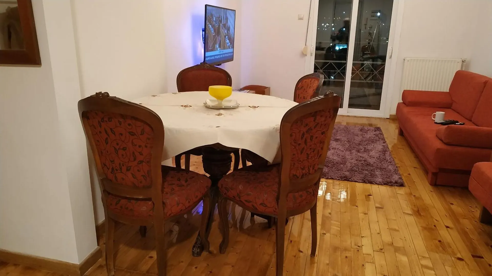 Atelier Poly - Two Bedroom Apartment For 5 Persons -50M To Metro Sintrivani Station- 6Th Floor Plain View - Center - Thessaloníki Grekland